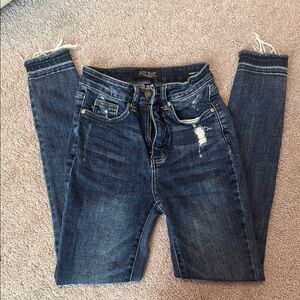 Judy Blue size 0 Dark Blue Distressed Skinny Jeans
